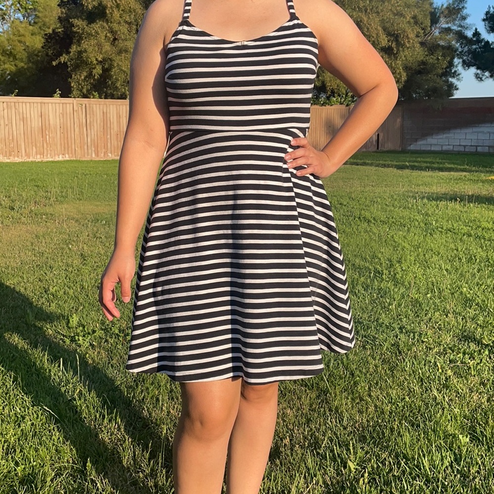 Old Navy black/white stripe dress